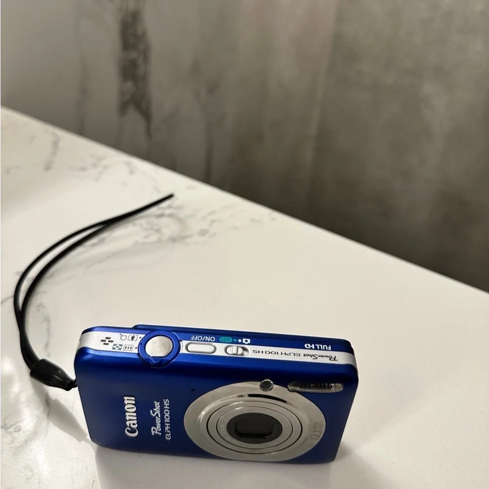Canon powershot ELPH 100 HS